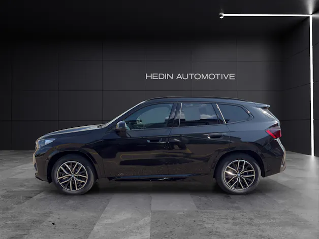 BMW iX1 xDrive30