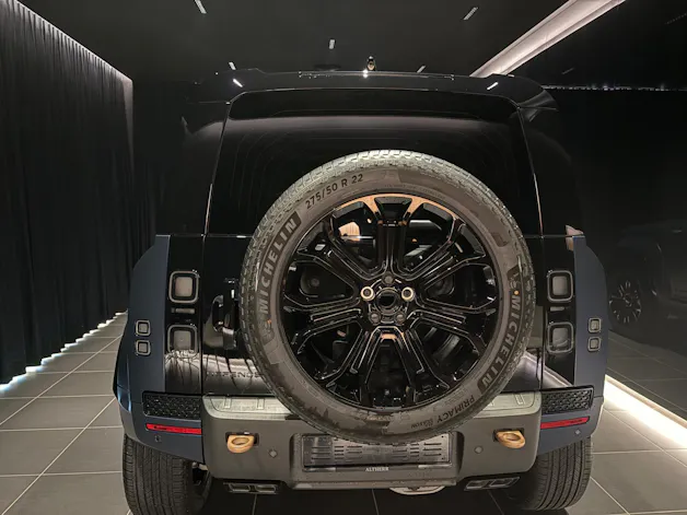Land Rover Defender 110 4.4 V8 Octa