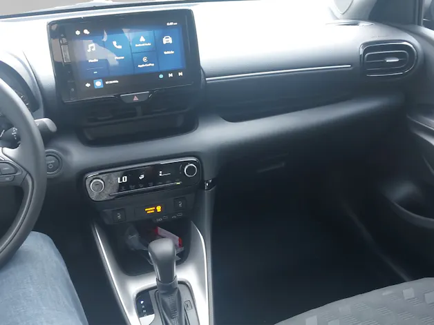 Toyota Yaris 1.5 VVT-i HSD Comfort
