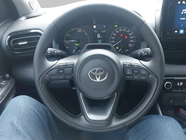 Toyota Yaris 1.5 VVT-i HSD Comfort