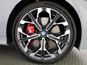 https://vehicle.imgix.net/4411639/180cc5c4-ae52-4ed6-97e7-c875aa42873a.jpg