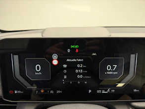 https://vehicle.imgix.net/4411645/17ef8d45-39a8-4de2-ac7c-9fb88e91b4ef.jpeg