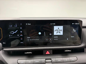 https://vehicle.imgix.net/4411645/180d43e6-b68c-4702-8c46-6005a0de00e1.jpeg