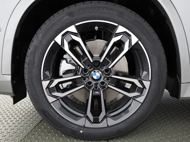 BMW X1 23i xDrive paddles
