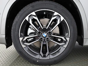Fahrzeugbild BMW X1 23i xDrive paddles