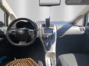 Toyota Auris 1.8 HSD Linea Sol