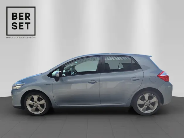 Toyota Auris 1.8 HSD Linea Sol