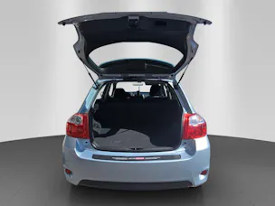 Toyota Auris 1.8 HSD Linea Sol