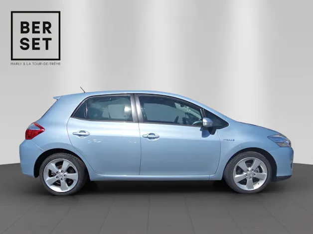 Toyota Auris 1.8 HSD Linea Sol