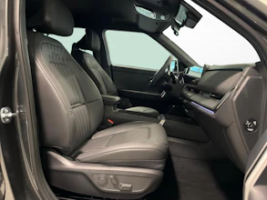 https://vehicle.imgix.net/4411667/54a608f5-5b7a-410b-8ec0-71a48e0167aa.jpg