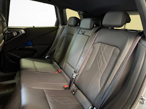 https://vehicle.imgix.net/4411679/2470dca4-1822-4551-94d1-df6bd748de46.jpg