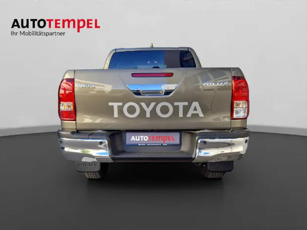 Toyota Hilux Double Cab.-Pick-up 2.8 48038/004
