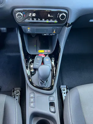 Toyota Yaris 1.5 VVT-i HSD Trend