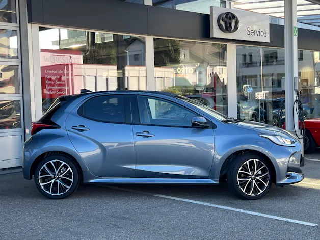 Toyota Yaris 1.5 VVT-i HSD Trend