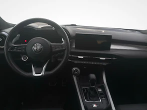 https://vehicle.imgix.net/4411777/f0ea5c59-5081-4eb1-9765-000c6c957d3e.jpg
