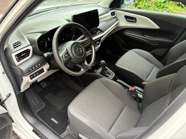 Suzuki Swift 1.2 Sakura Hybrid 4x4