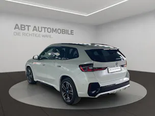 BMW X1 25e xDrive paddles