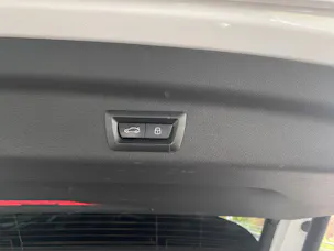 BMW X1 25e xDrive paddles