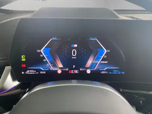 BMW X1 25e xDrive paddles