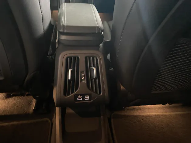 BMW X1 25e xDrive paddles