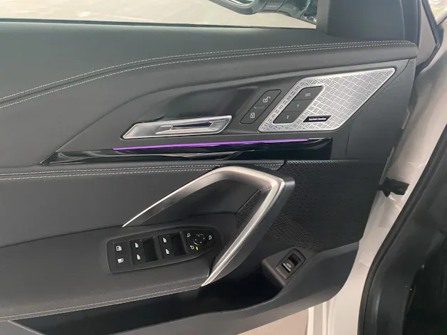 BMW X1 25e xDrive paddles