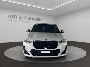BMW X1 25e xDrive paddles
