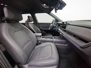 https://vehicle.imgix.net/4411857/3452b72d-c404-4861-b506-da4614ff758c.jpg