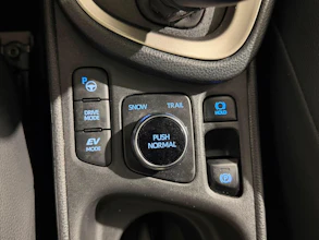 https://vehicle.imgix.net/4411860/b3495047-1e08-452b-9546-5462e51def2e.jpeg