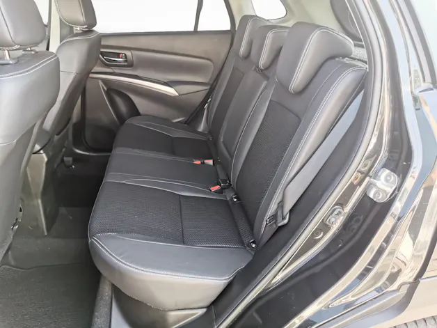 Suzuki S-Cross 1.5 Compact Top Hybrid 4x4