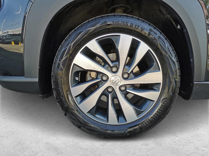 Fahrzeugbild SUZUKI S-CROSS
