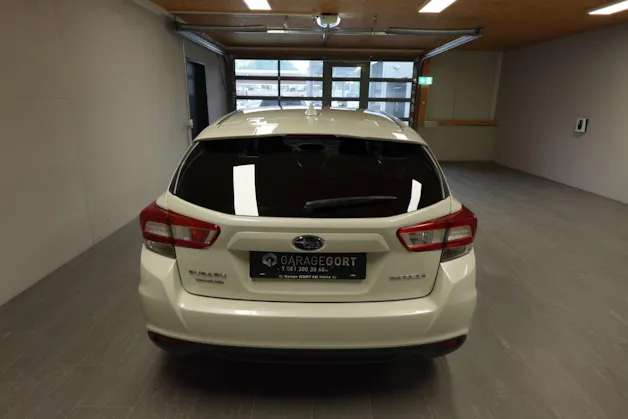 Subaru Impreza 2.0i Swiss Plus