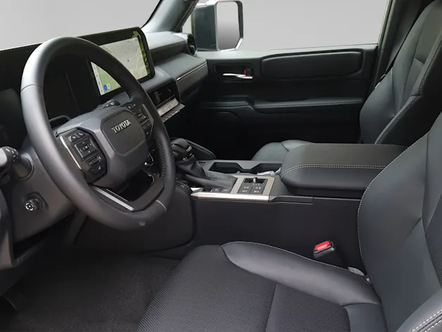 Toyota Land Cruiser 2.8 D 48V Style