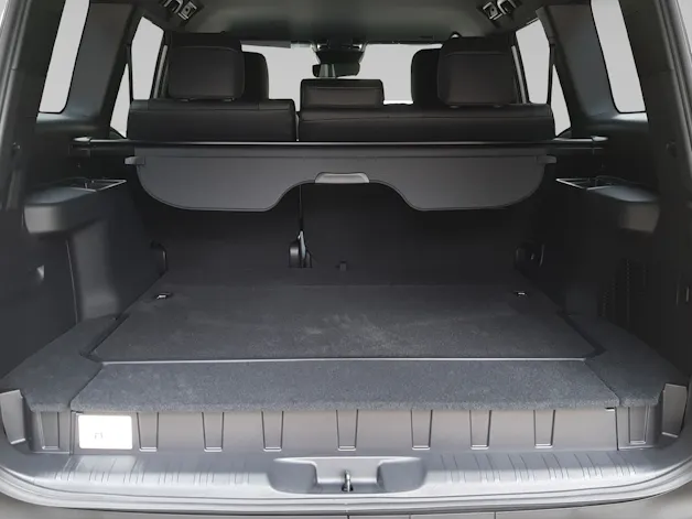 Toyota Land Cruiser 2.8 D 48V Style