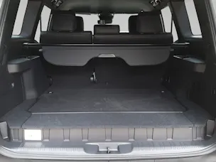 Toyota Land Cruiser 2.8 D 48V Style