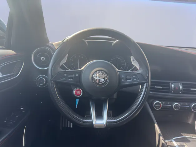 Alfa Romeo Giulia 2.9 V6 Biturbo Quadrifoglio