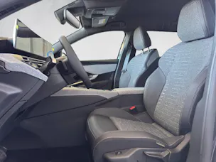 Peugeot 5008 1.2 Hybrid Allure Premium