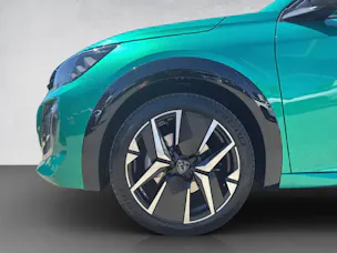 PEUGEOT 208 1.2 Hybrid 145 GT Exclusive