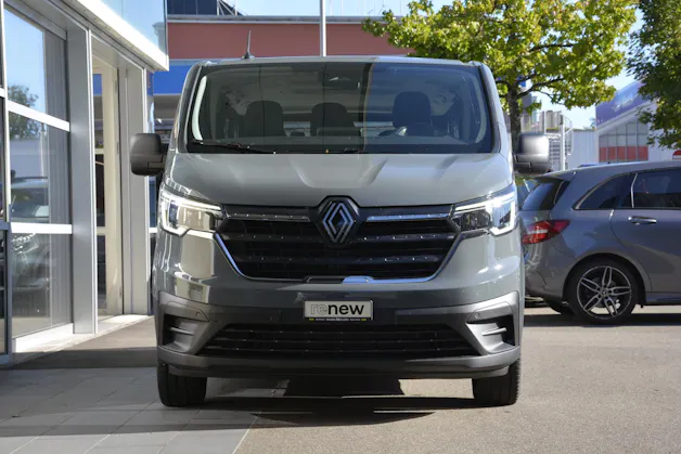 RENAULT Trafic Grand Passenger 2.0 dCi Blue 150 evolution