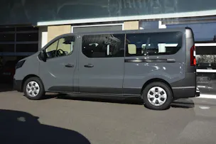 RENAULT Trafic Grand Passenger 2.0 dCi Blue 150 evolution