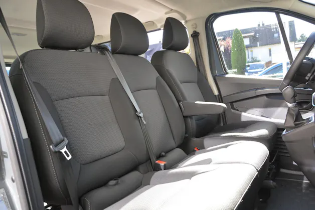 RENAULT Trafic Grand Passenger 2.0 dCi Blue 150 evolution