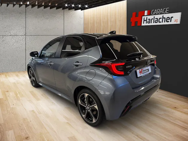 Toyota Yaris 1.5 VVT-i HSD Premium