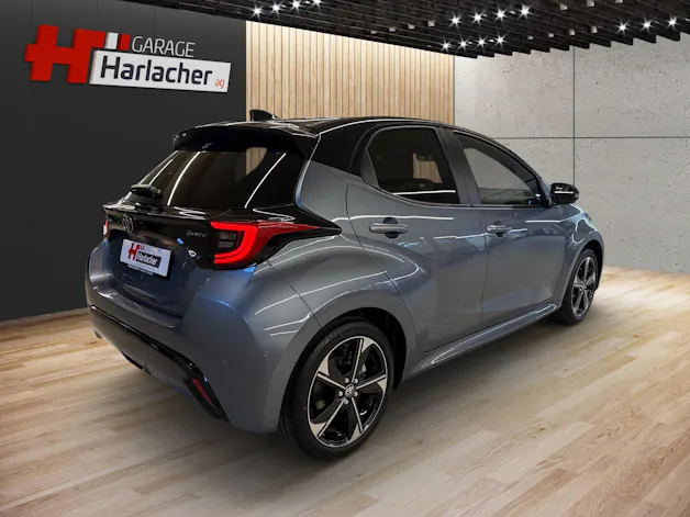 Toyota Yaris 1.5 VVT-i HSD Premium