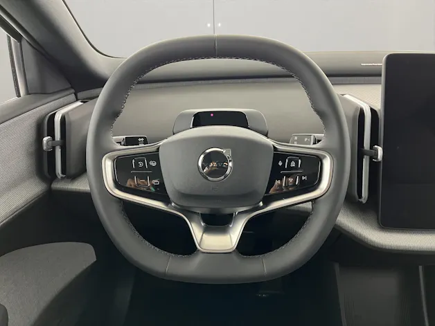 Volvo EX30 P8 AWD