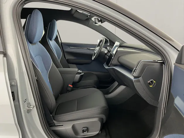 Volvo EX30 P8 AWD
