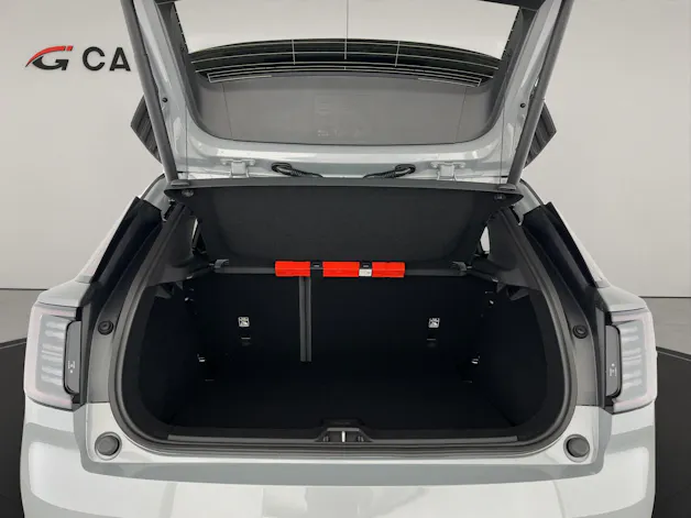 Volvo EX30 P8 AWD