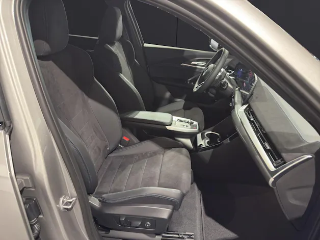 BMW X1 23d xDrive paddles
