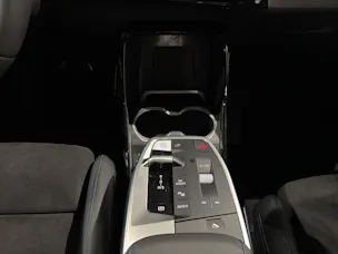 BMW X1 23d xDrive paddles