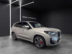 BMW X1 23d xDrive paddles