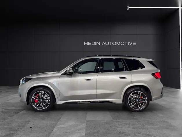 BMW X1 23d xDrive paddles