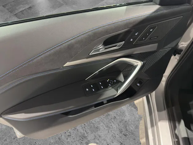 BMW X1 23d xDrive paddles